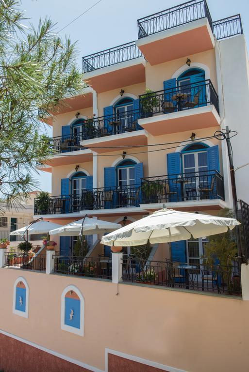 Maria Studios Poros Town Exterior photo