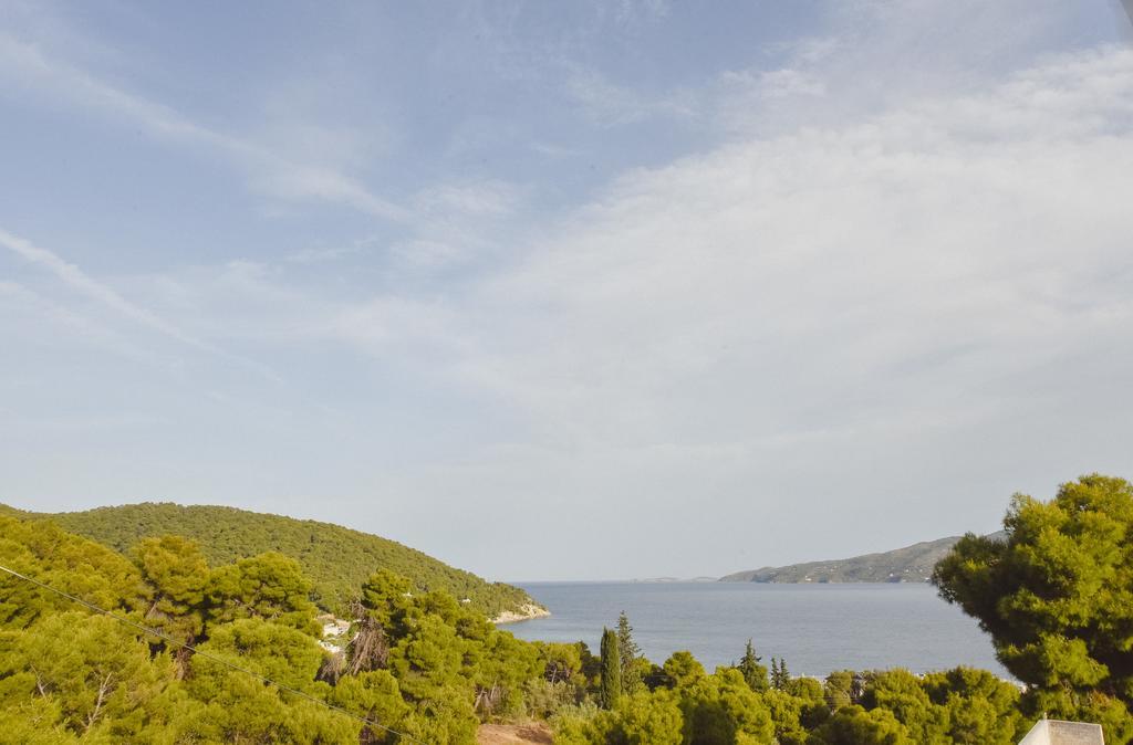 Maria Studios Poros Town Exterior photo