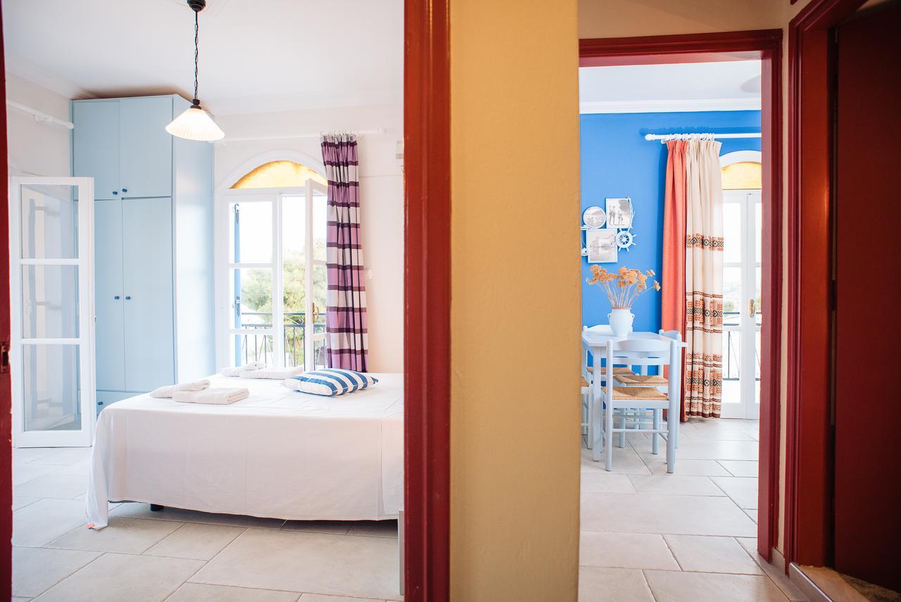 Maria Studios Poros Town Exterior photo