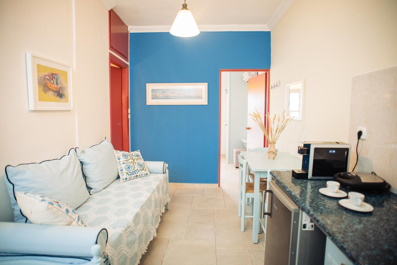 Maria Studios Poros Town Exterior photo
